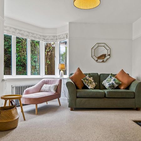 Pass The Keys Appletree Cottage - A Chic Seaside Home And Garden Whitstable Exterior photo