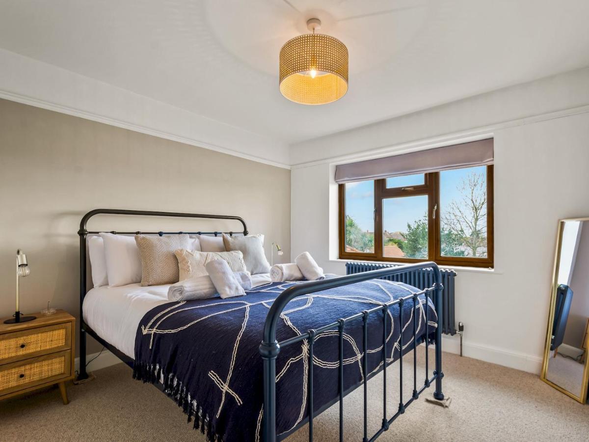Pass The Keys Appletree Cottage - A Chic Seaside Home And Garden Whitstable Exterior photo