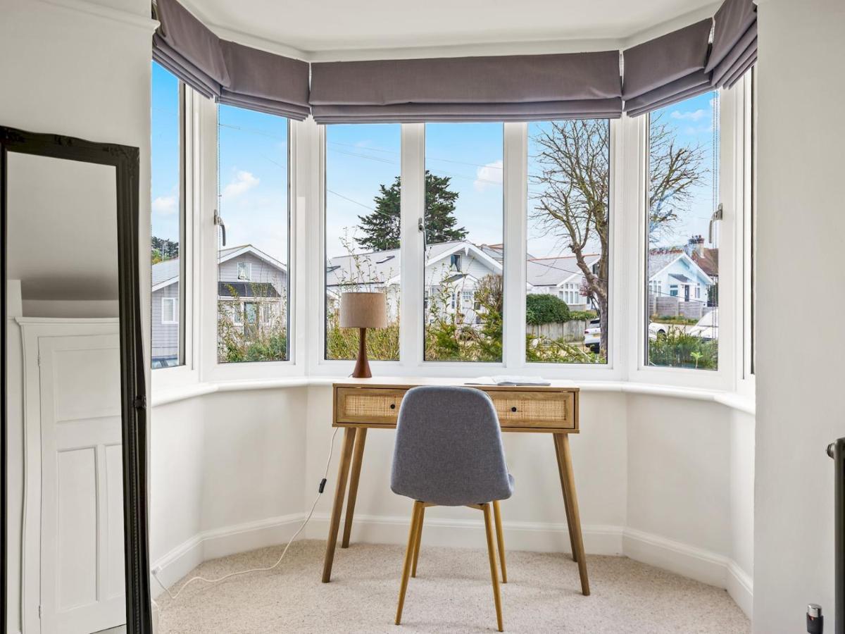 Pass The Keys Appletree Cottage - A Chic Seaside Home And Garden Whitstable Exterior photo