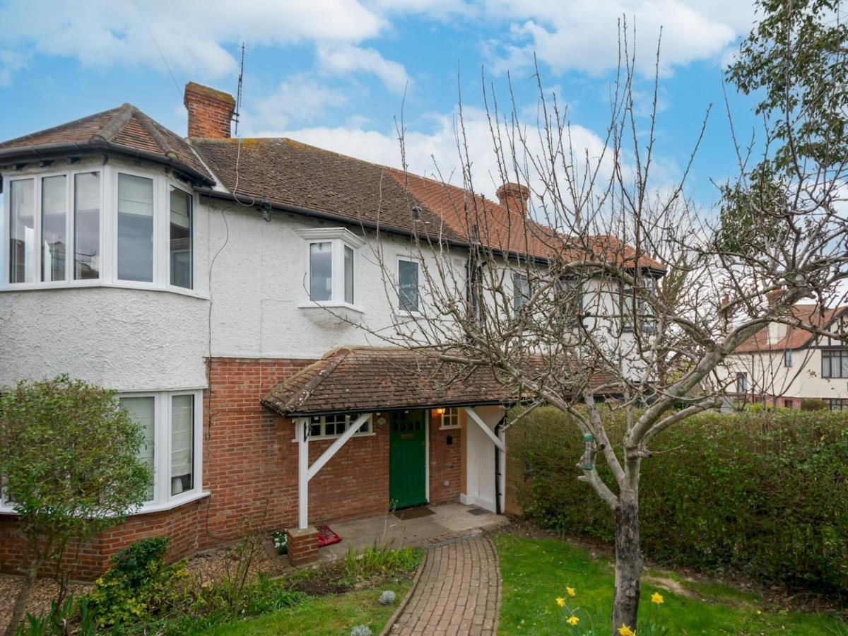 Pass The Keys Appletree Cottage - A Chic Seaside Home And Garden Whitstable Exterior photo